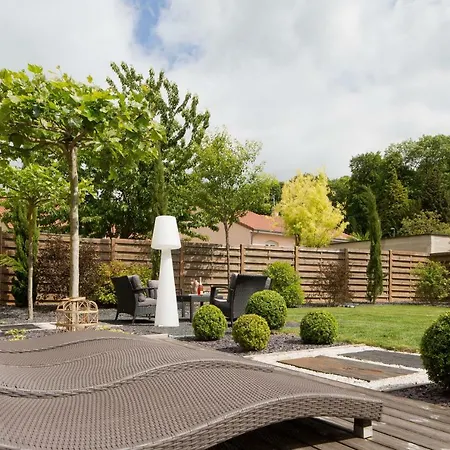 Couette-café Aux D'a Cote 3*